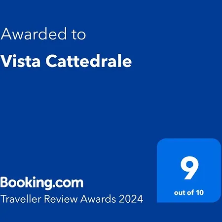 Vista Cattedrale * Napels